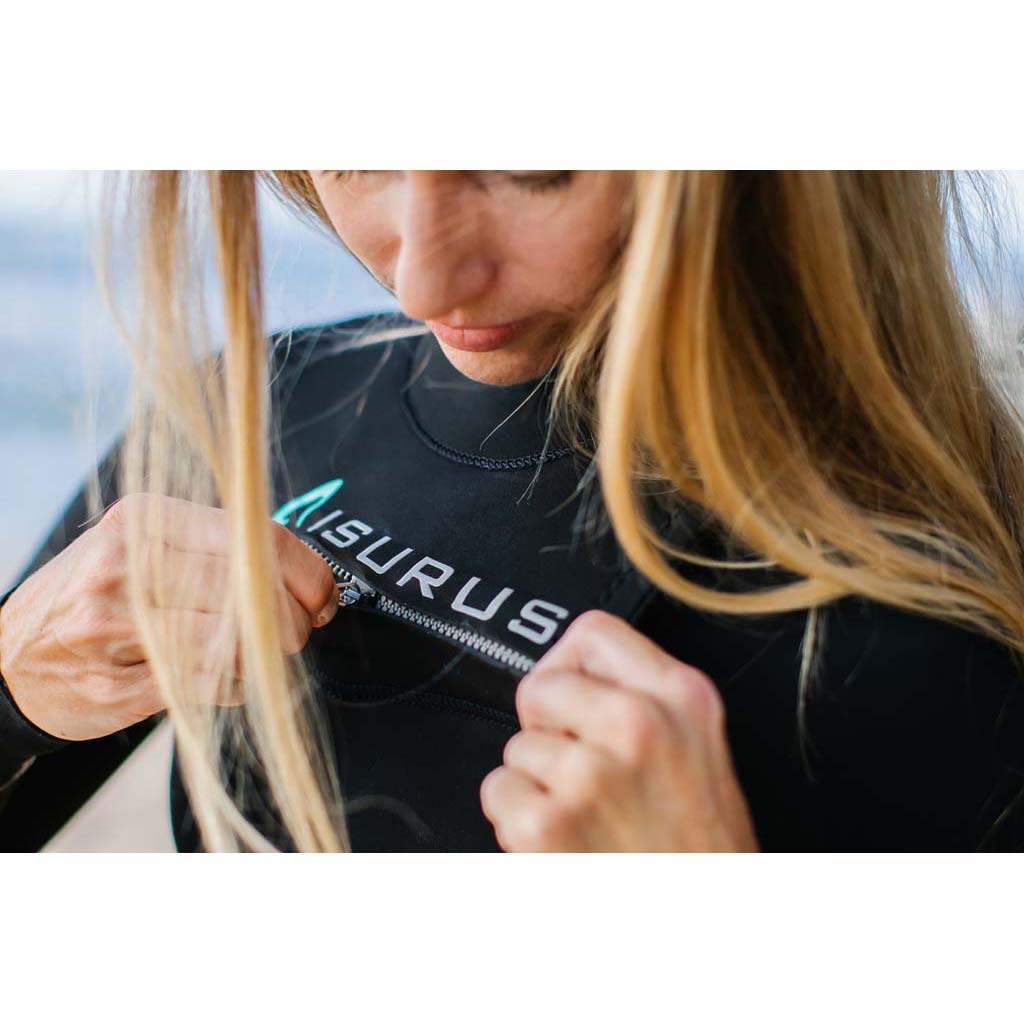 Isurus-Ember-3-2-Wetsuit-Women-Yamamoto-Neoprene-Shannon-Zipper.